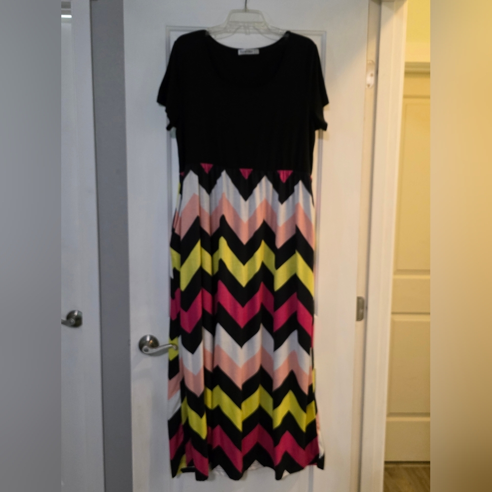 Chevron Pattern Maxi Dress